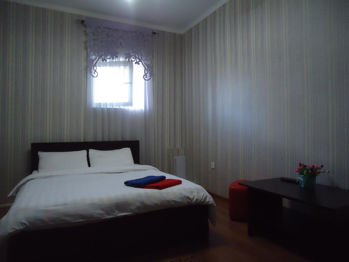 Tumar Hotel Bishkek Bagian luar foto