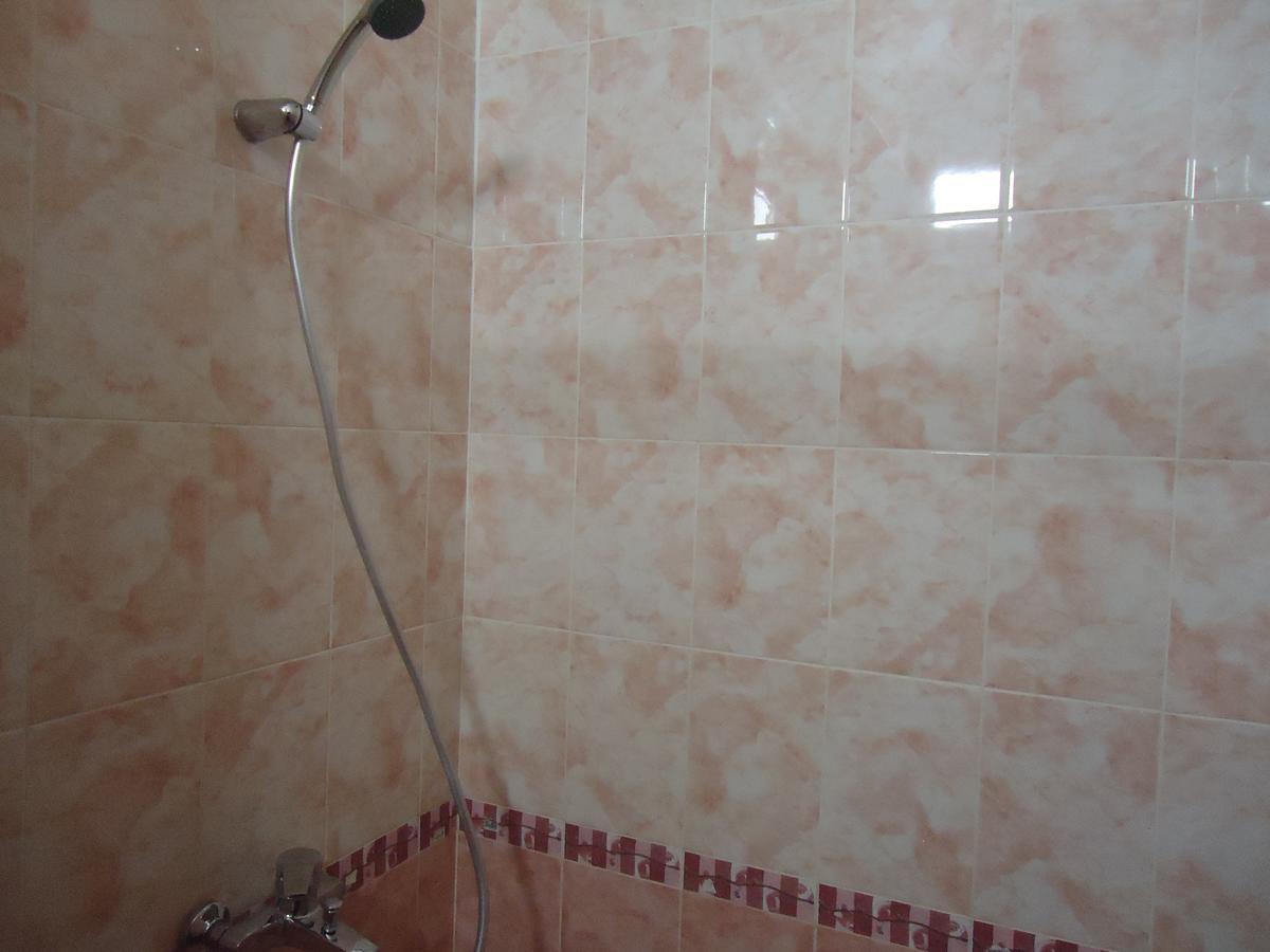 Tumar Hotel Bishkek Bagian luar foto